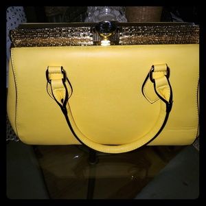Fancy yellow handbag, large size.